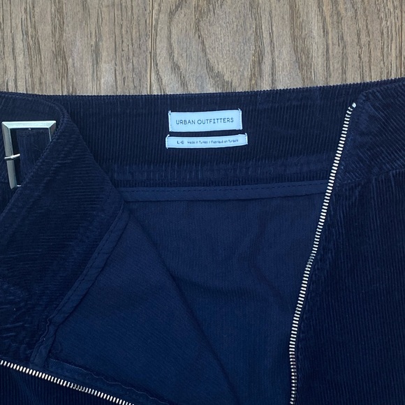 NWOT Urban Outfitters Corduroy Zip Miniskirt - Picture 6 of 7